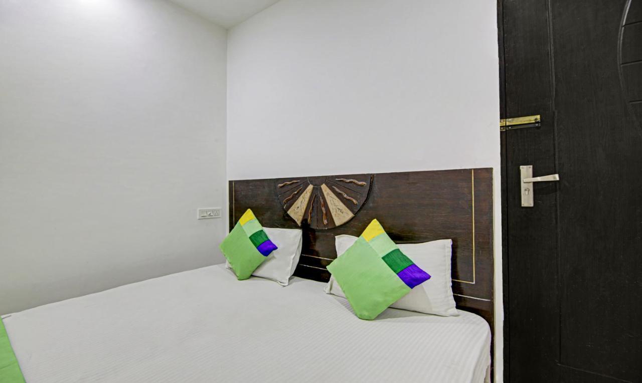Hotel Treebo Rockland, Zirakpur Exterior foto
