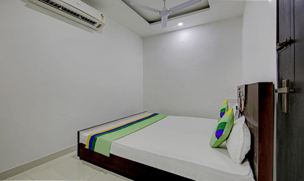 Hotel Treebo Rockland, Zirakpur Exterior foto